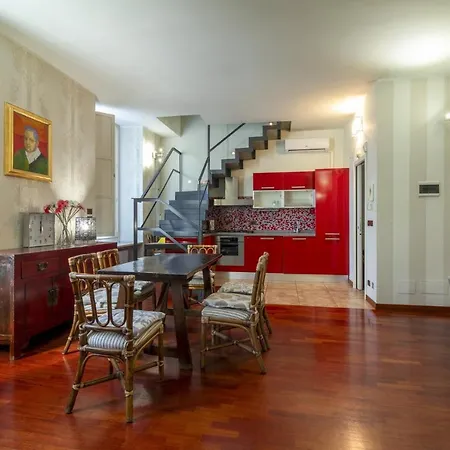 Garage Privato - Esclusivo Duplex In Centro A דירה